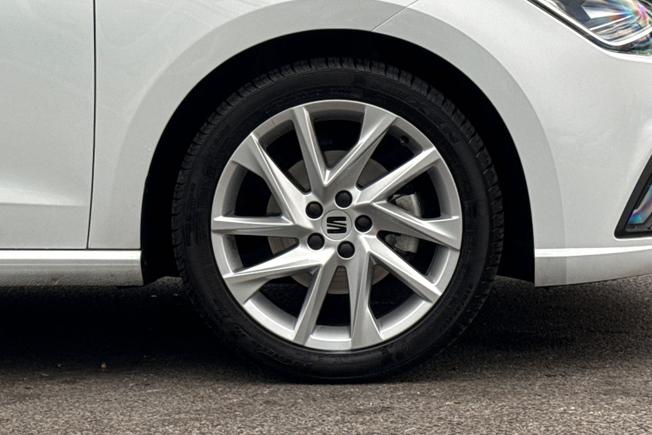 SEAT Ibiza Photo 5