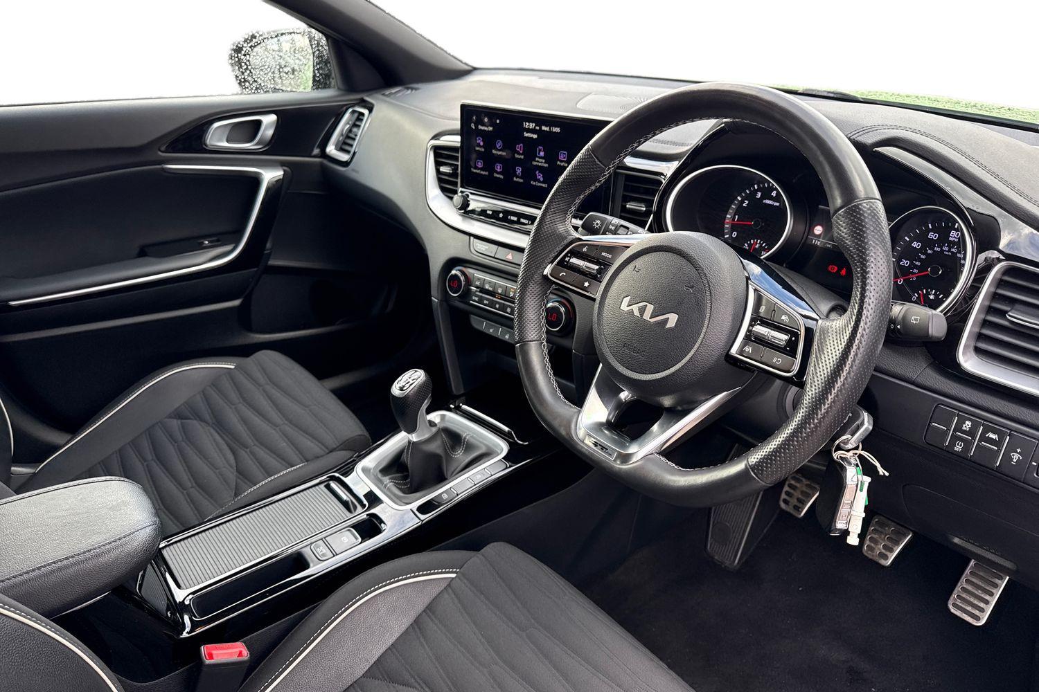 Kia XCEED Photo 8