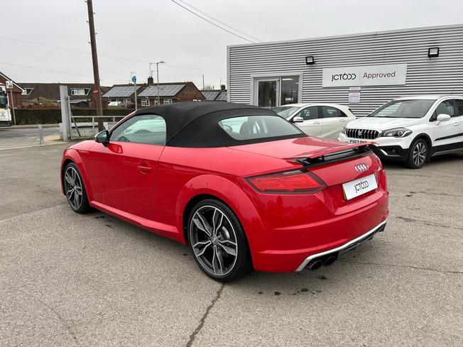 AUDI Tts Photo 23