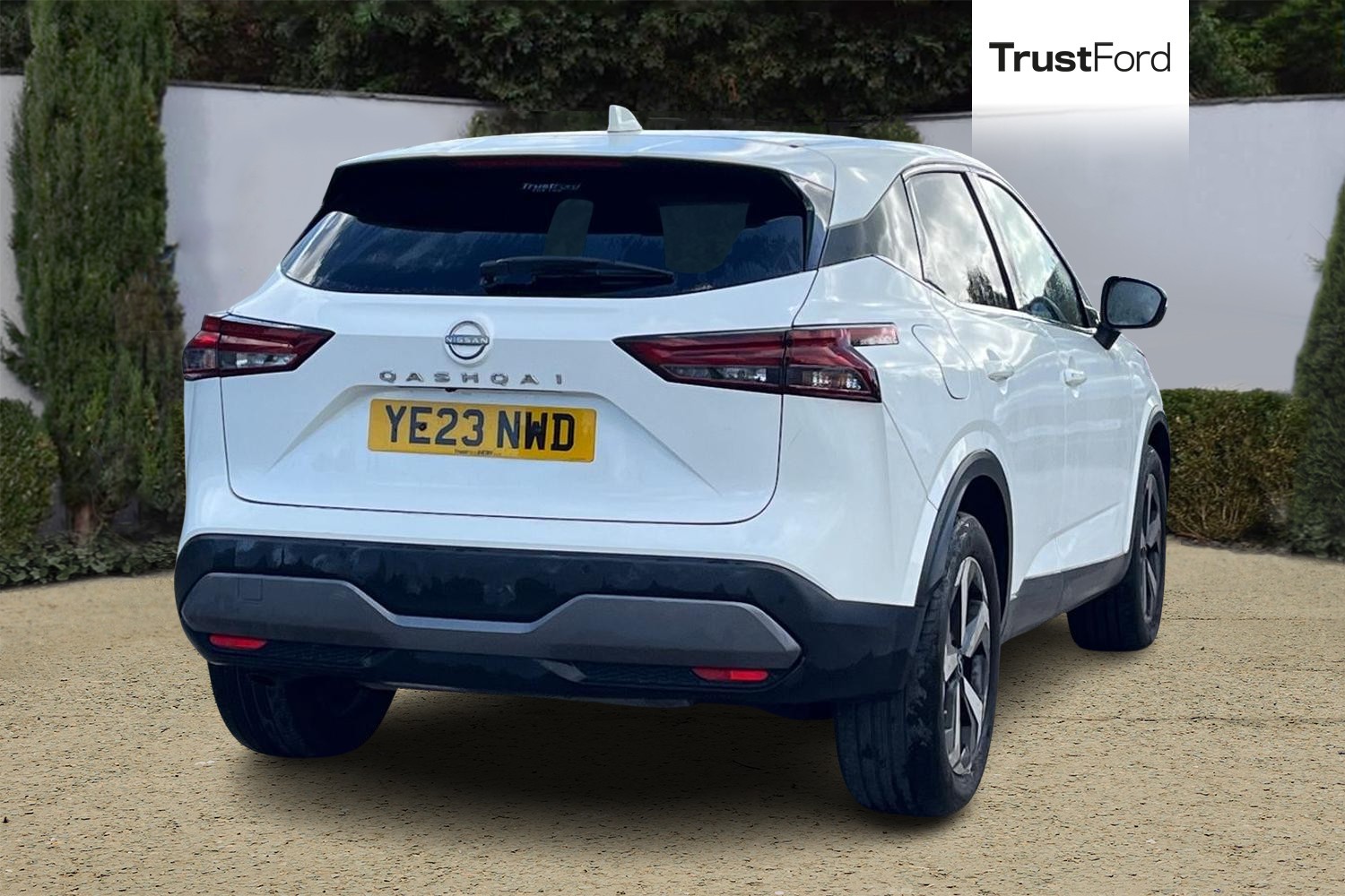 Nissan QASHQAI Photo 3
