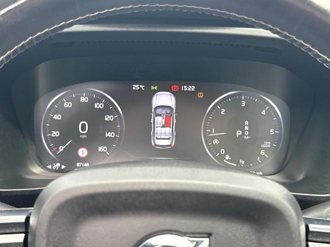 VOLVO Xc40 Photo 15