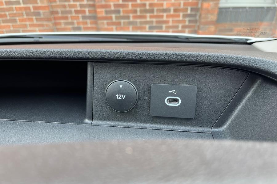 Ford TRANSIT Photo autoimg-039f7e06c34d3ce4baa6cf1ec38adf41ee37f4b4.jpg