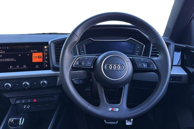 AUDI A1 Photo 11