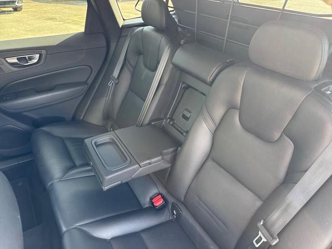 VOLVO XC60 Photo 22