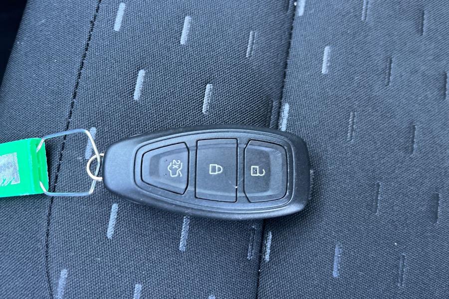 Ford PUMA Photo autoimg-03a46dae7973b61b78d8ba64ccd50f3073abdfdf.jpg