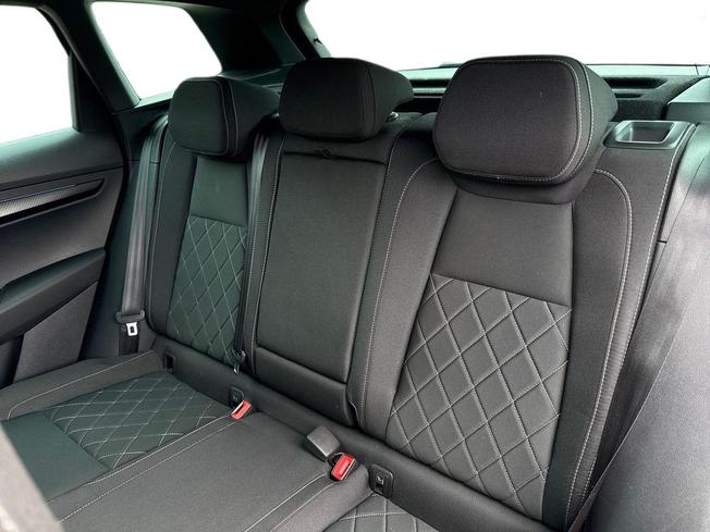 ŠKODA Karoq Photo 9