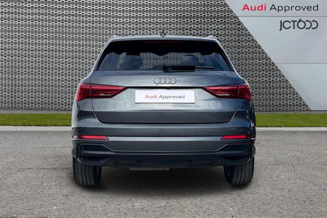 AUDI Q3 Photo 7