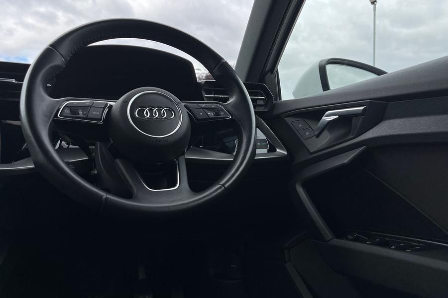 Audi A3 Photo autoimg-03b32f11a1c170fb52f926154fe6c9f809b1328d.jpg