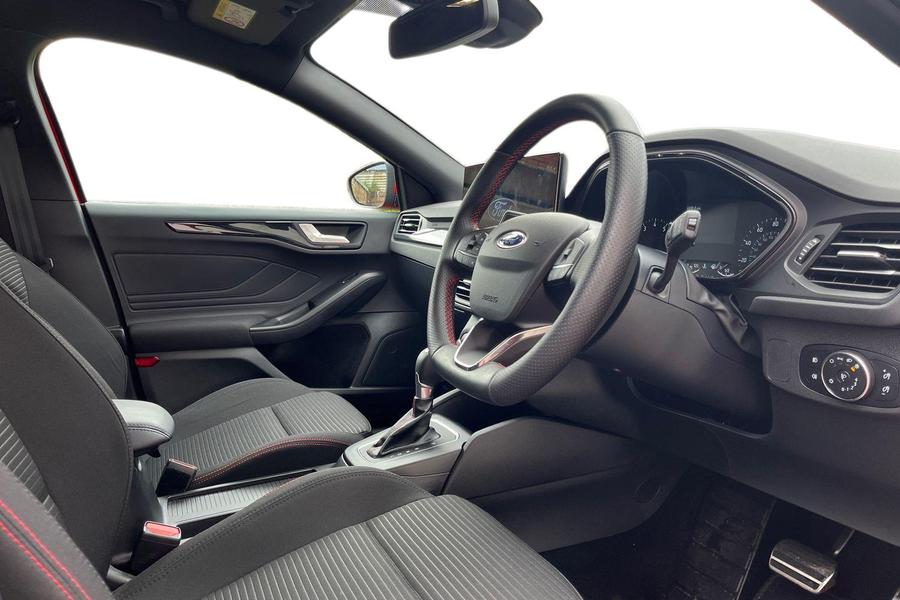 Ford FOCUS Photo autoimg-03b4cea182aea9b454becc5bba8d2e80f0ac39ee.jpg
