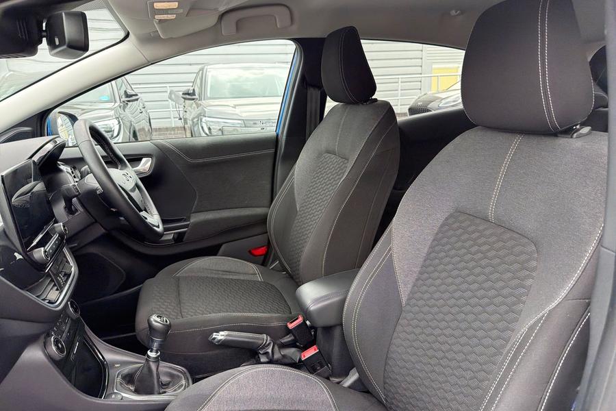 Ford PUMA Photo autoimg-03b5d22175e4dad0cbc0f37096e7fd7602a711a4.jpg