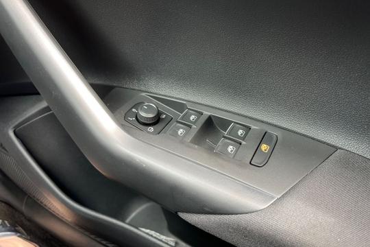 Volkswagen Polo Photo autoimg-03b5f082e56ab62435d4aefbb66aa9207e2a752e.jpg