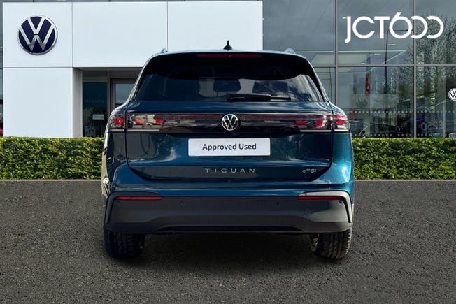 VOLKSWAGEN Tiguan Photo 7