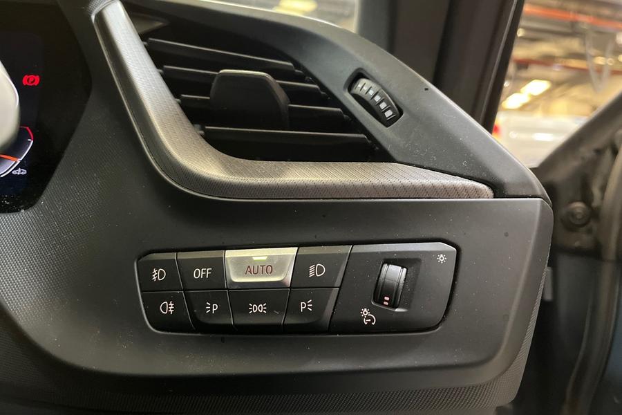 BMW 2 SERIES Photo autoimg-03b9dd7bdfa78985dfe51339bd1c97065eadba88.jpg