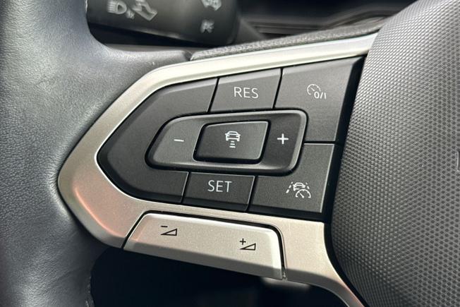 VOLKSWAGEN Polo Photo 16