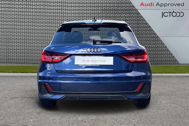 AUDI A1 Photo 7