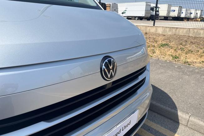 VOLKSWAGEN E-Transporter Photo 21