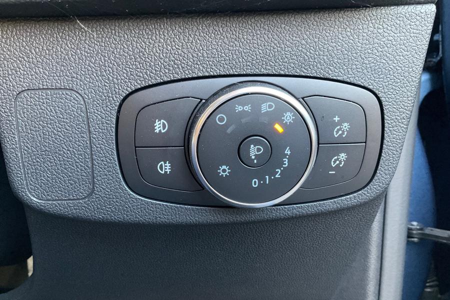 Ford Focus Photo autoimg-03c5a107daedc36a8e36352a77e297474be1ba63.jpg