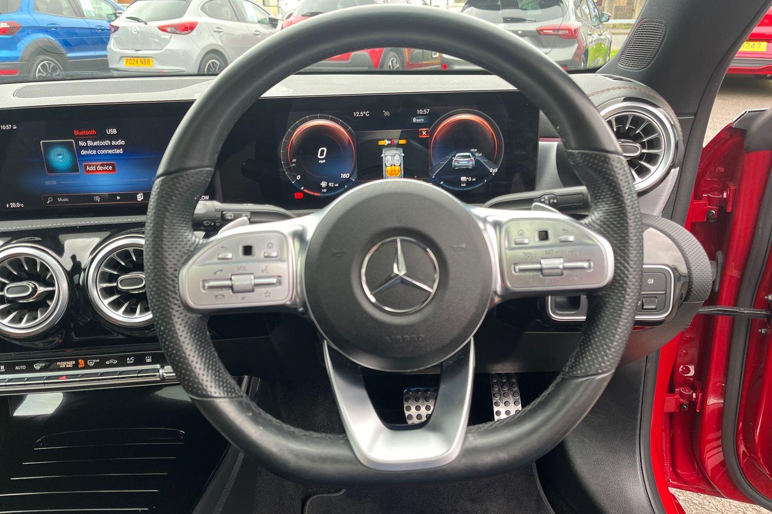 Mercedes-Benz CLA Photo 11