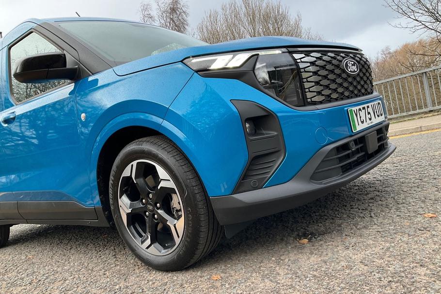 Used Ford E-Transit Courier 18