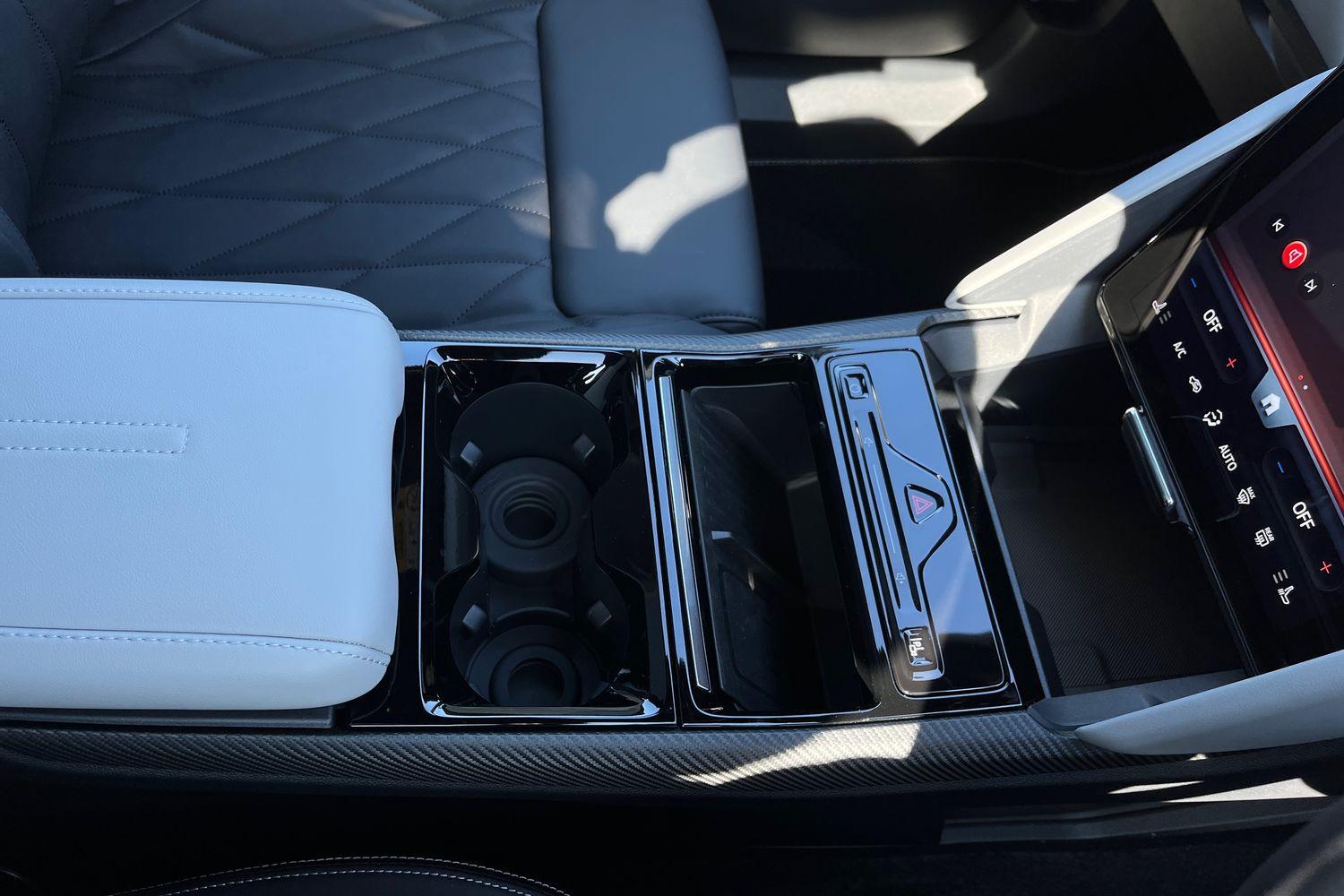 Ford EXPLORER Photo 35