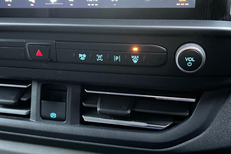 Used FORD TRANSIT CUSTOM WN75ATO 38