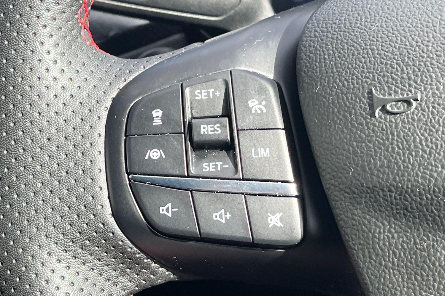Ford KUGA Photo 30