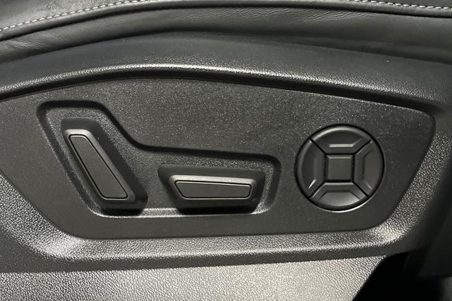 Audi Q7 Photo 25