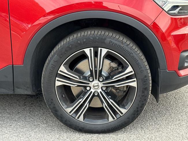 VOLVO Xc40 Photo 5