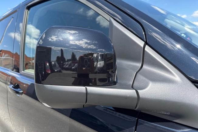 VOLKSWAGEN Transporter Photo 20