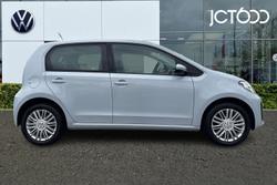 Volkswagen up! Photo 4