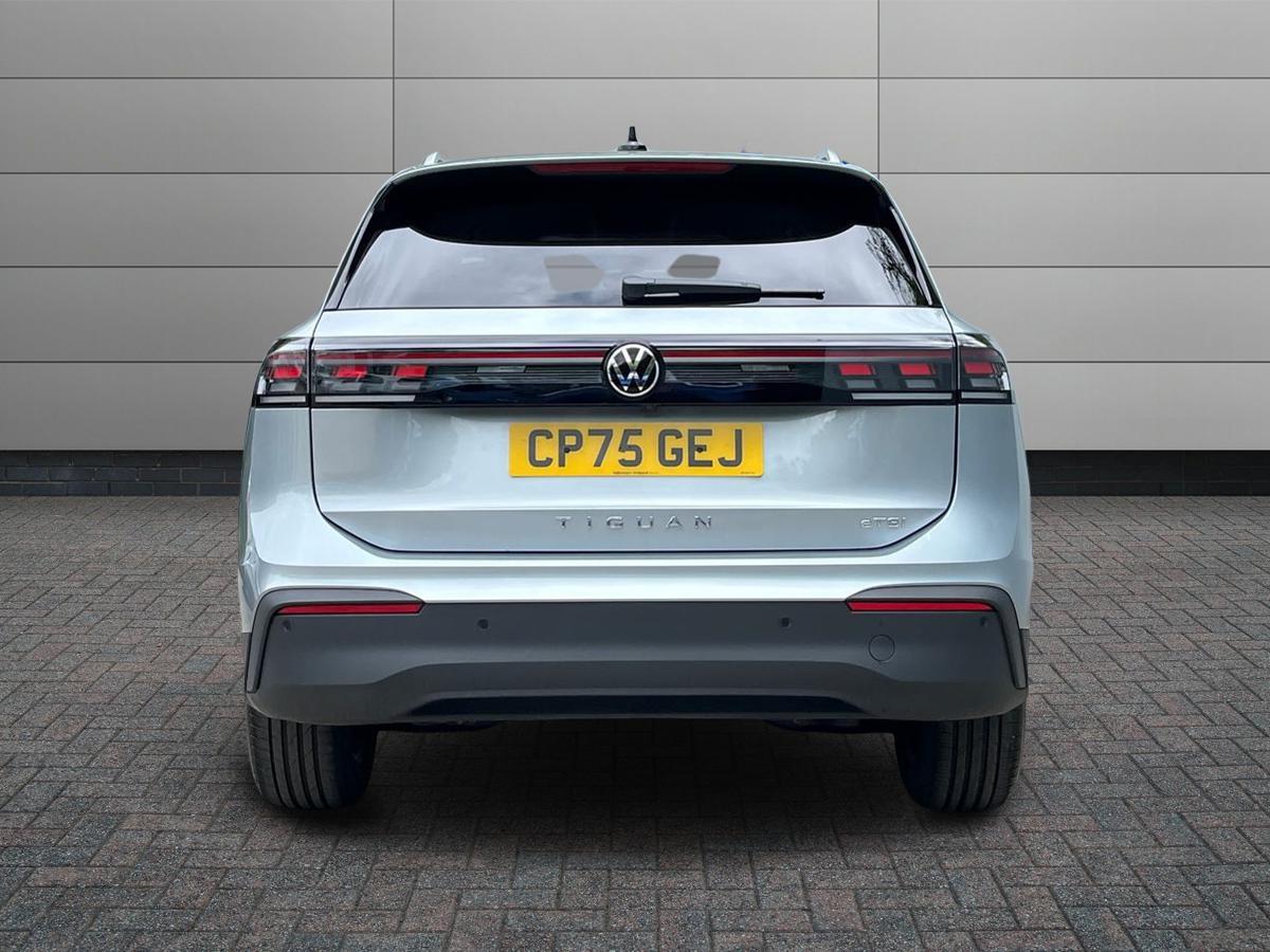 Volkswagen Tiguan Photo autoimg-03eb2ca7b7c8fb52fa50f91e5a42ebc84bcbf122.jpg