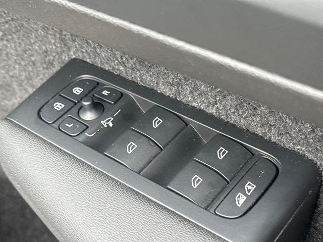VOLVO Xc40 Photo 26