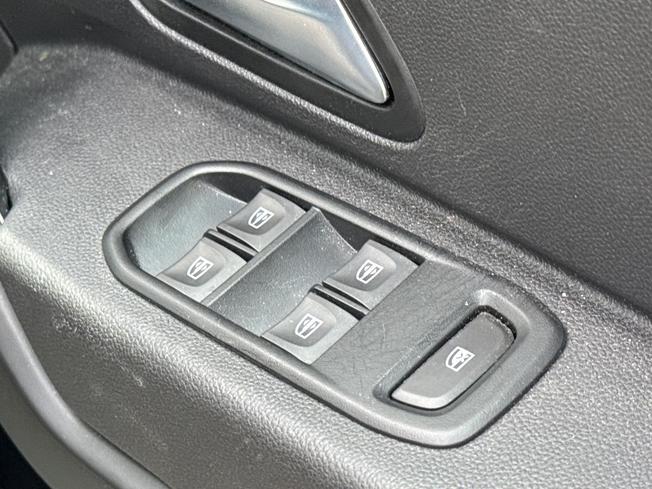 DACIA Duster Photo 32