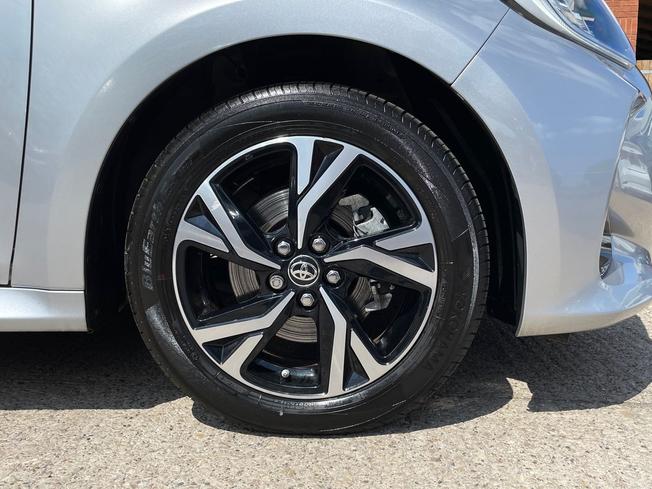 Toyota Yaris Photo 5