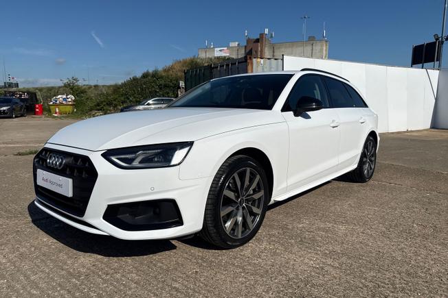 AUDI A4 Avant Photo 57