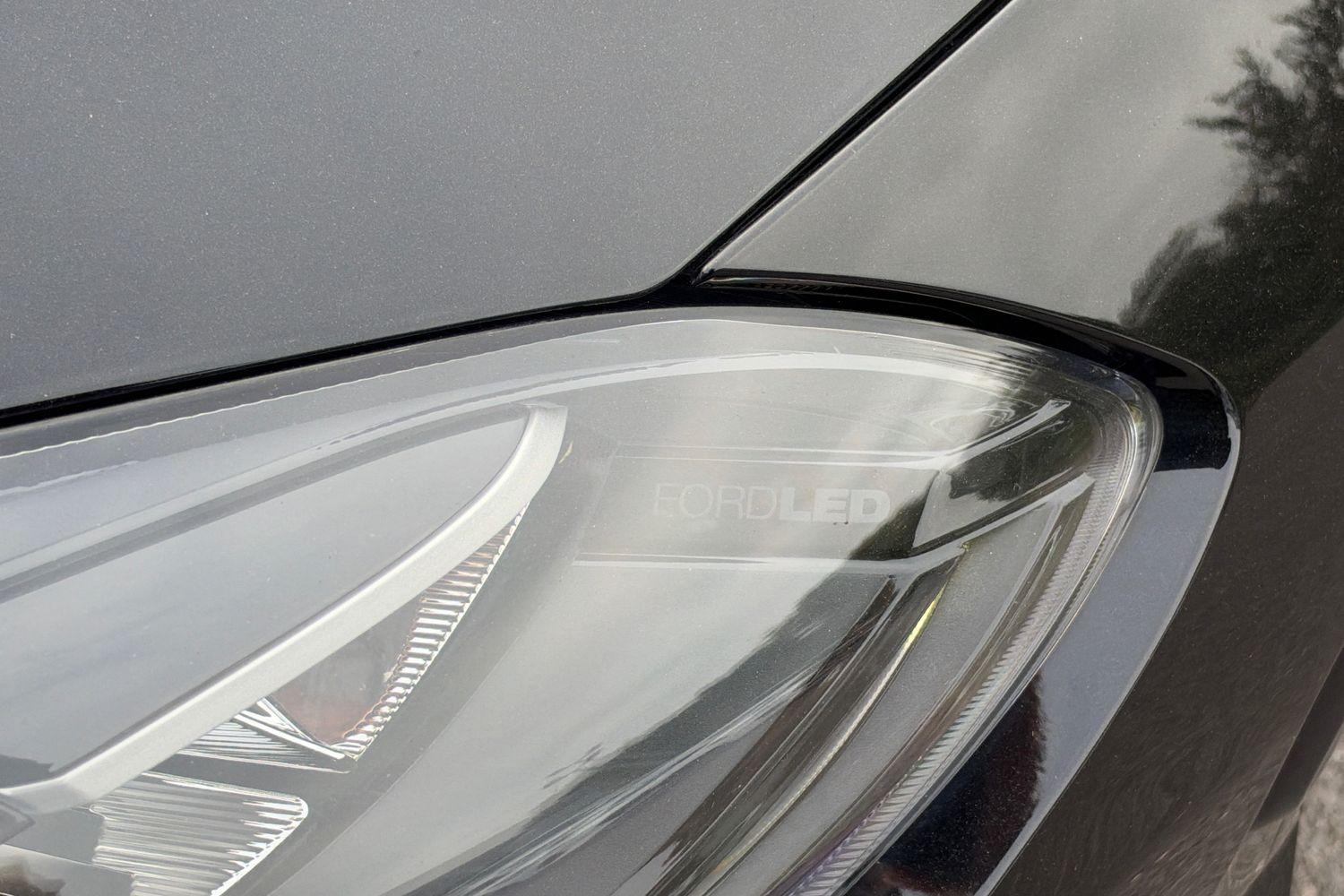 Ford FIESTA Photo 23