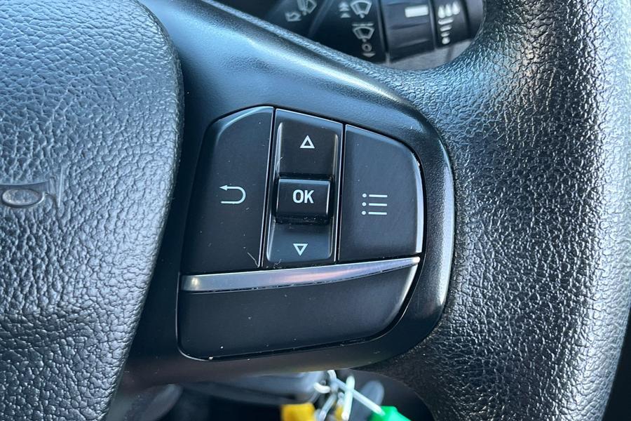 Ford TRANSIT CUSTOM Photo autoimg-03f7545b4859e2d7c01e5e5119b820b88eda6a40.jpg
