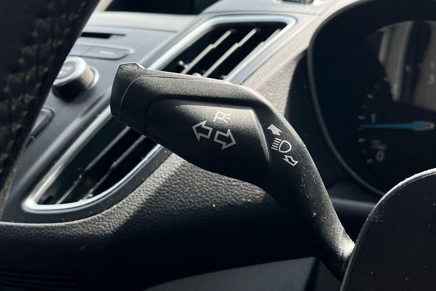 Ford C-MAX Photo 13