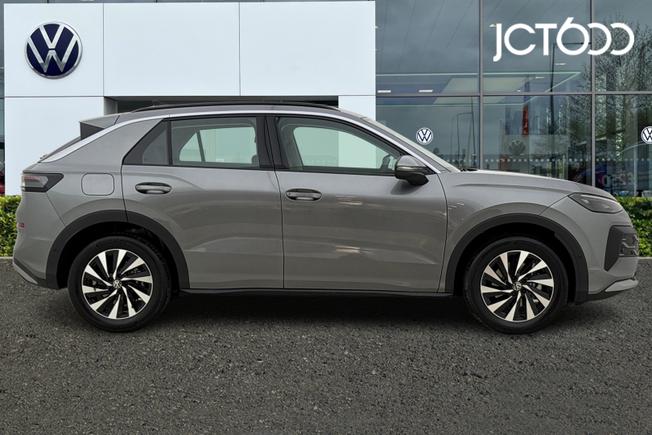 VOLKSWAGEN T-Roc Photo 4