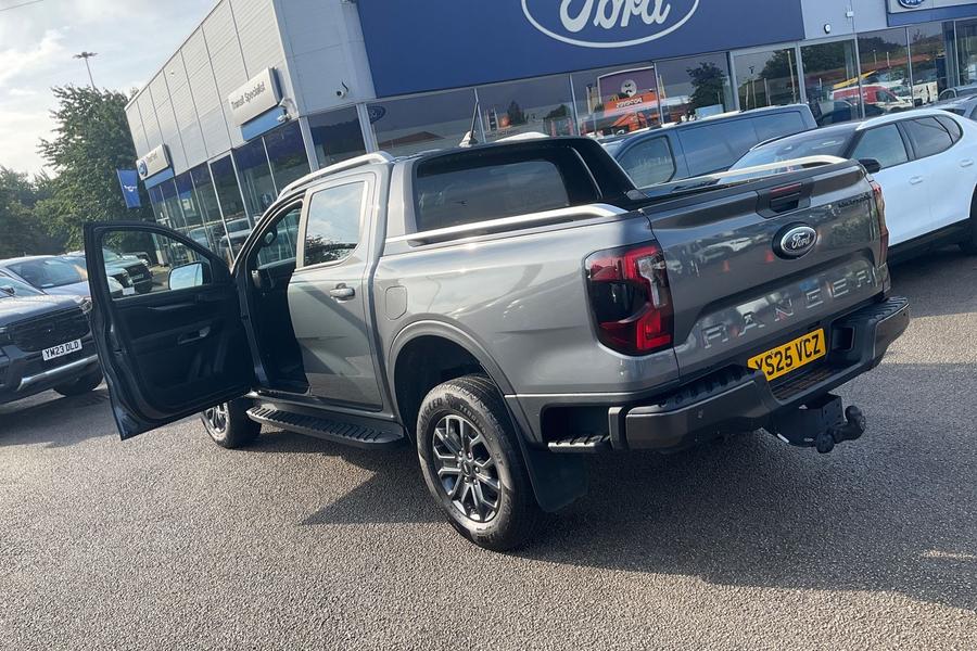 Ford Ranger Photo autoimg-03fae5f55cd4f279e953fe9fb51b48cd2f80b91a.jpg