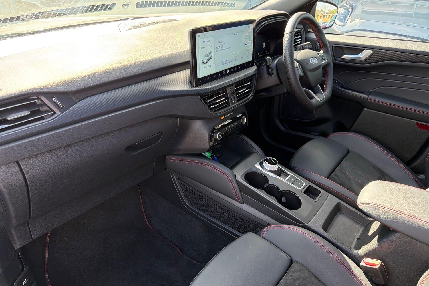 Ford KUGA Photo 17
