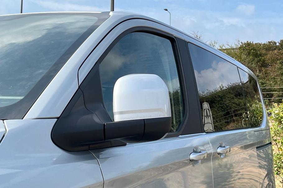 Used Ford TOURNEO CUSTOM WN26TXO 27