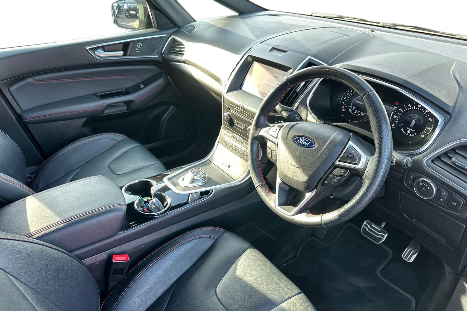 Ford S-MAX Photo 8