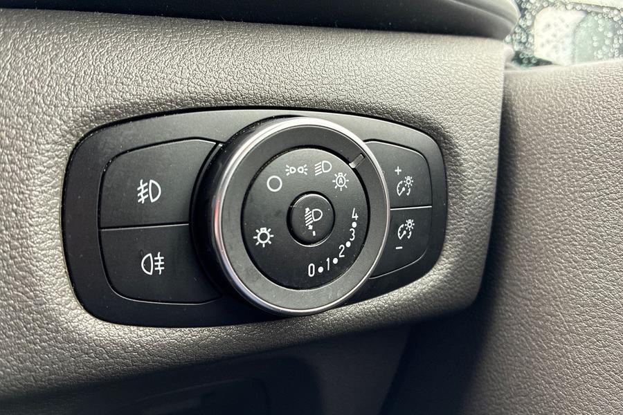 Ford TRANSIT CUSTOM Photo autoimg-0408a785e414139fb9aed29f787153544e37f4be.jpg