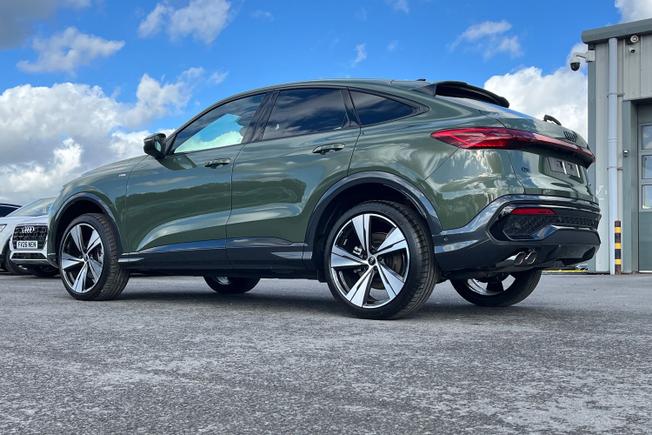 AUDI  Q5 Sportback Photo 50