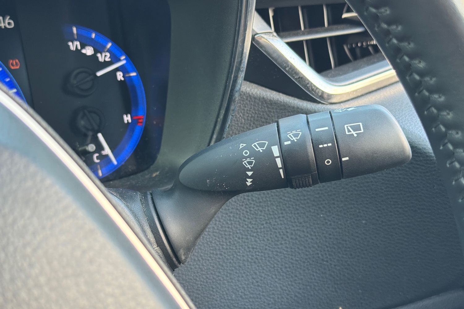 Toyota COROLLA Photo 14
