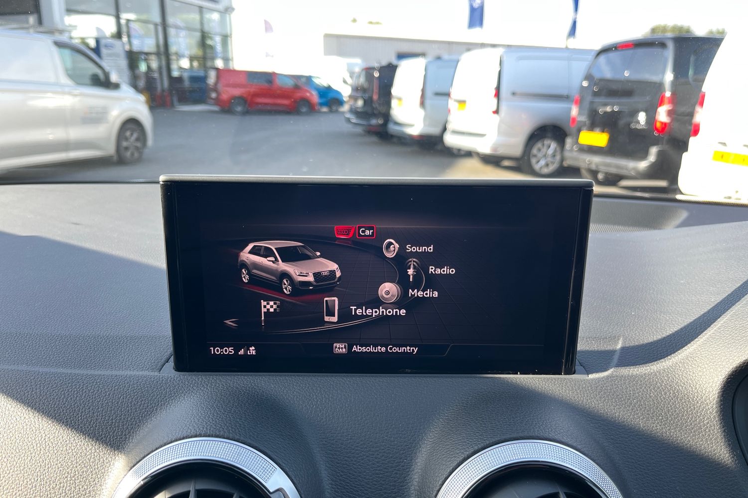 Audi Q2 Photo 35