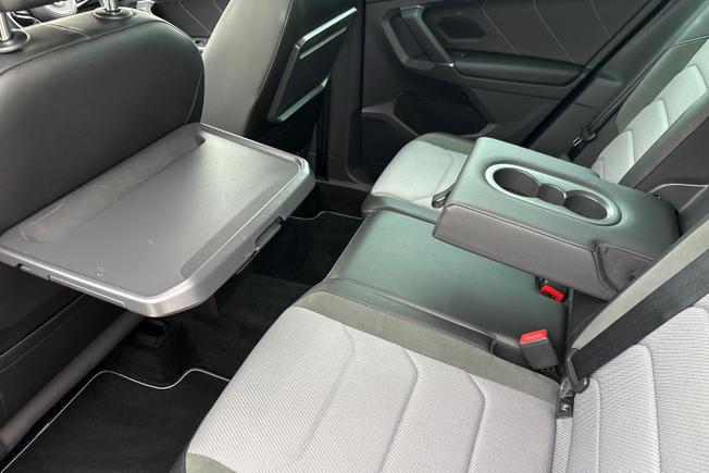 VOLKSWAGEN Tiguan Photo 32