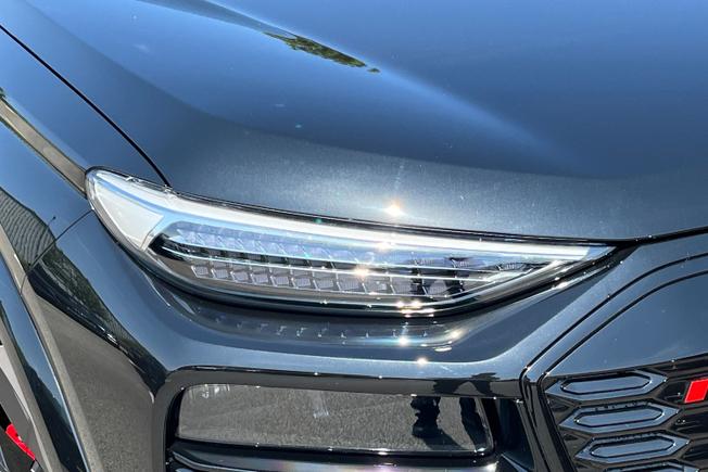 Audi Q6 Photo 19
