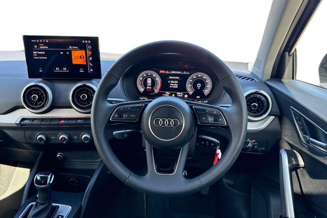 AUDI Q2 Photo 11